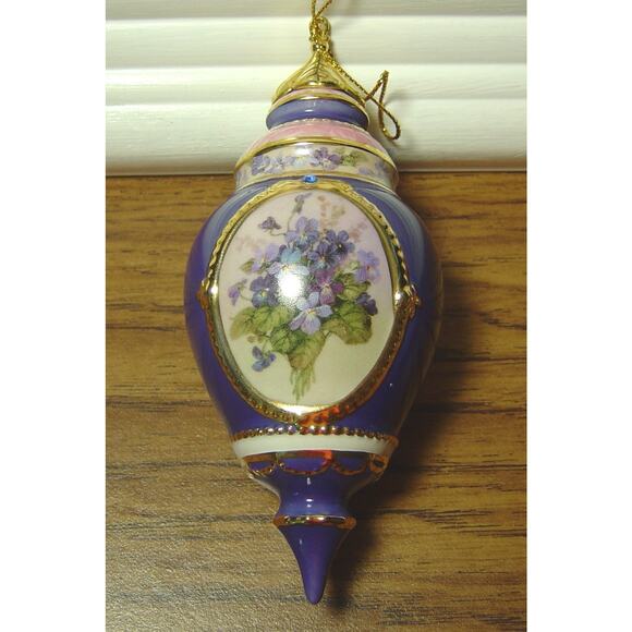 2 LENA LIU FOREVER FLOWERS ORNAMENTS-ROSES & VIOLETS-BRADFORD EDITIONS - Picture 4 of 5